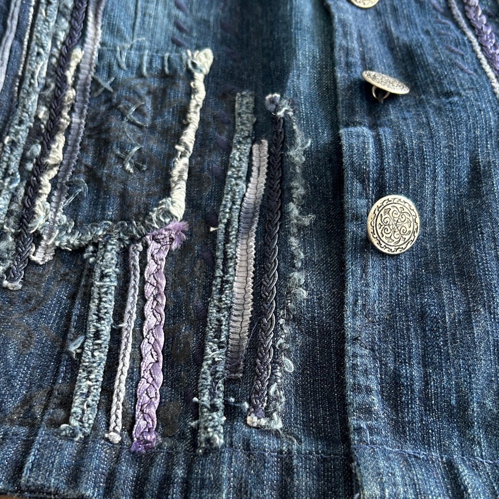 Chico’s Patchwork Embellished Denim Jacket Size 0… - image 4
